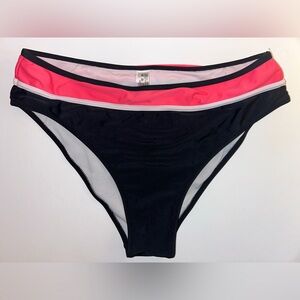 Medium color block swim bottoms never worn